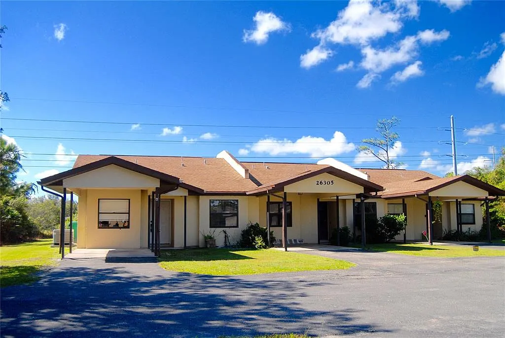 2 bed, 2.0 bath, 1051 sqft, $1,400 — Photo 1