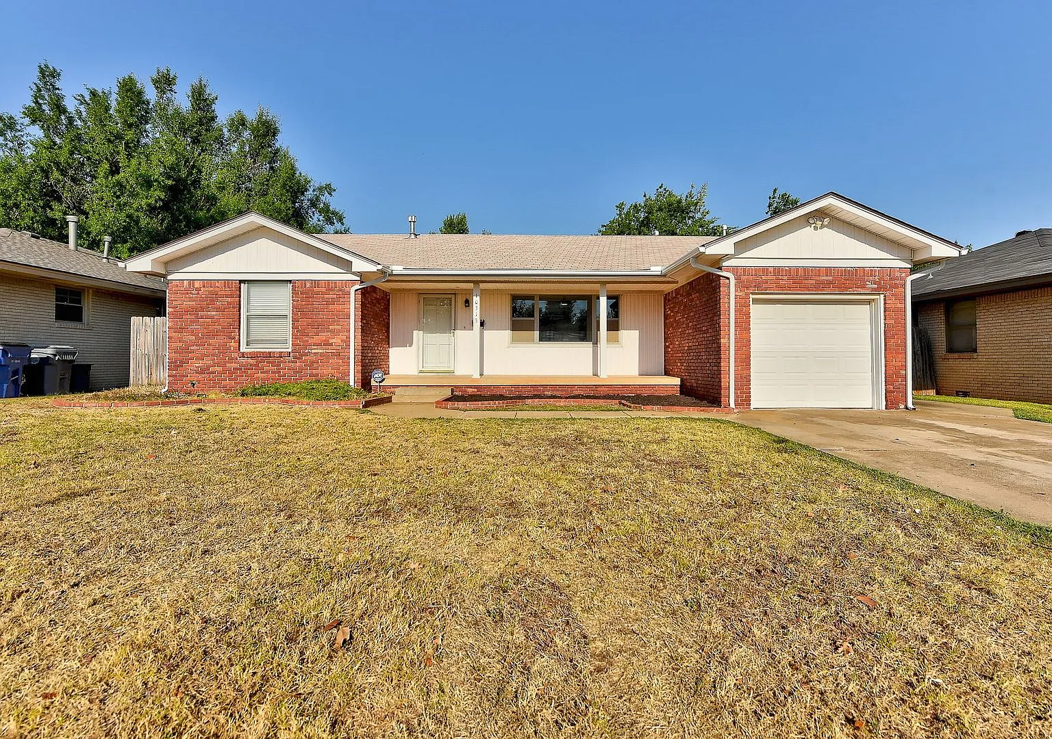 Charming 3 bedroom home + The Village — Photo 1
