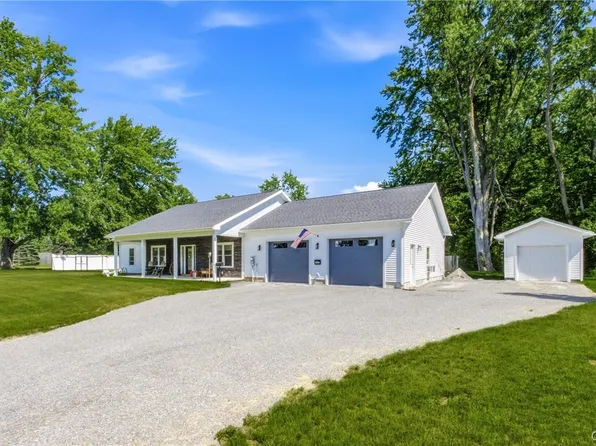 305 Grand St, Oneida, NY 13421