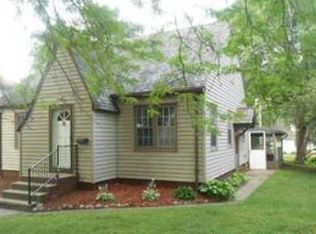 161 Elm St, Tracy, MN 56175