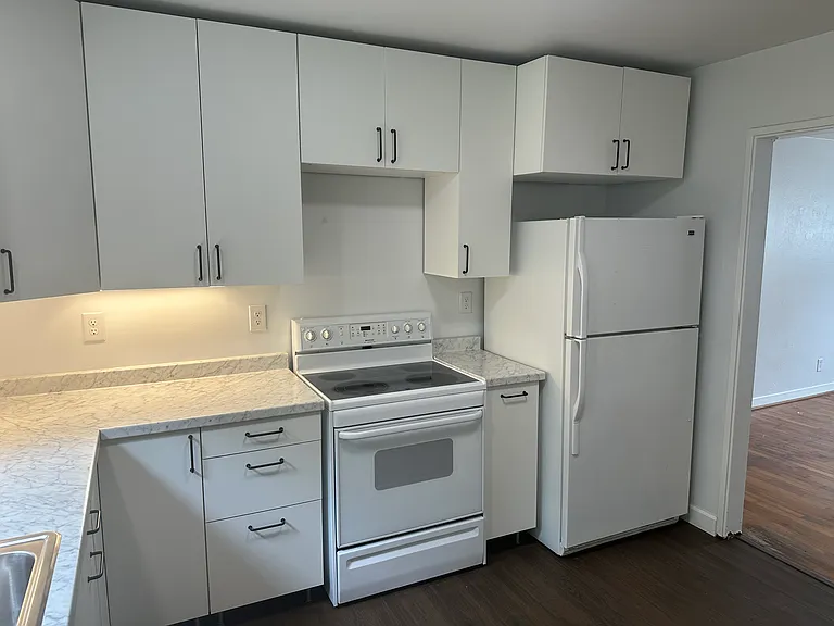 18 W Meadowbrook Dr #2 — Photo 11