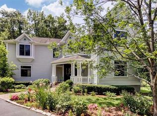 547 McAlpin Ave, Cincinnati, OH 45220