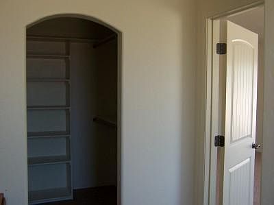 4th image of 533 W Saddlehorn Dr