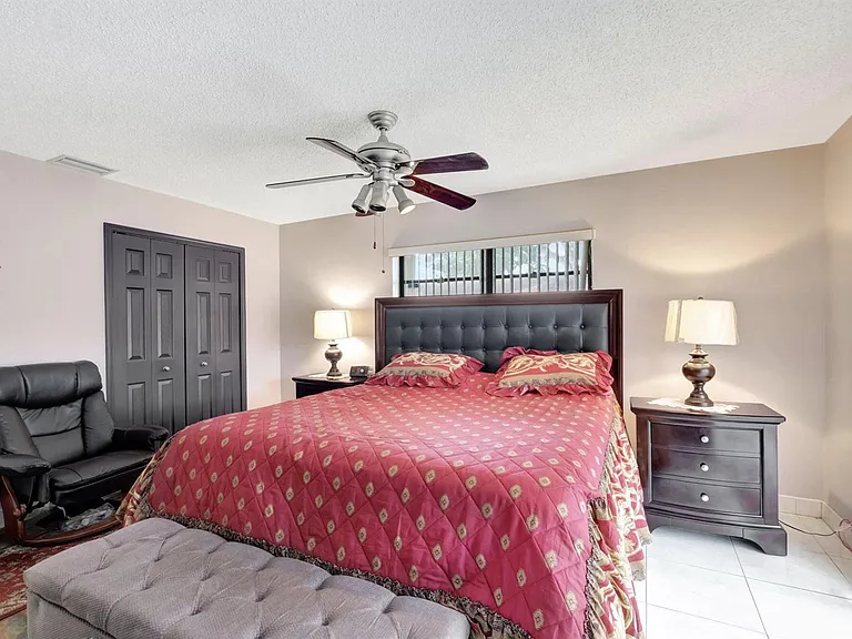 4660 Greentree Pl #105-B — Photo 9