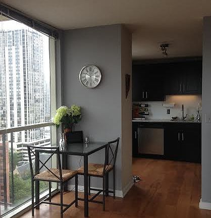 3rd image of 1212 N Lasalle St #1902