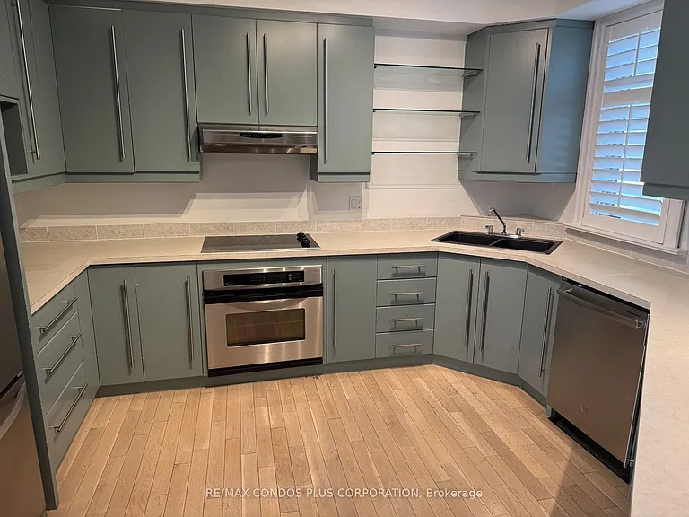 103 Pears Ave — Photo 4