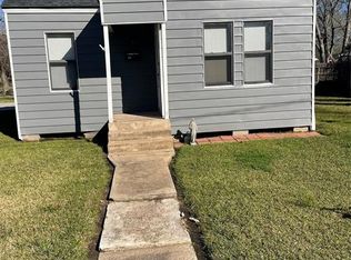 705 Cincinnati St, Angleton, TX 77515