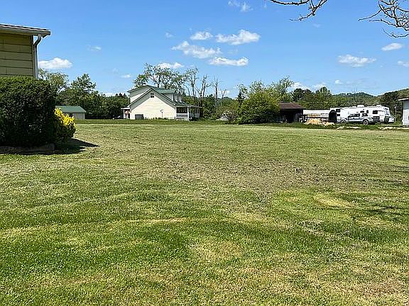 Side yard, right