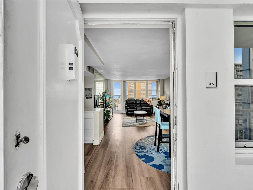 301 N Ocean Boulevard #709, photo 8