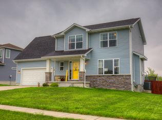 140 SE Trillium Dr, Waukee, IA 50263