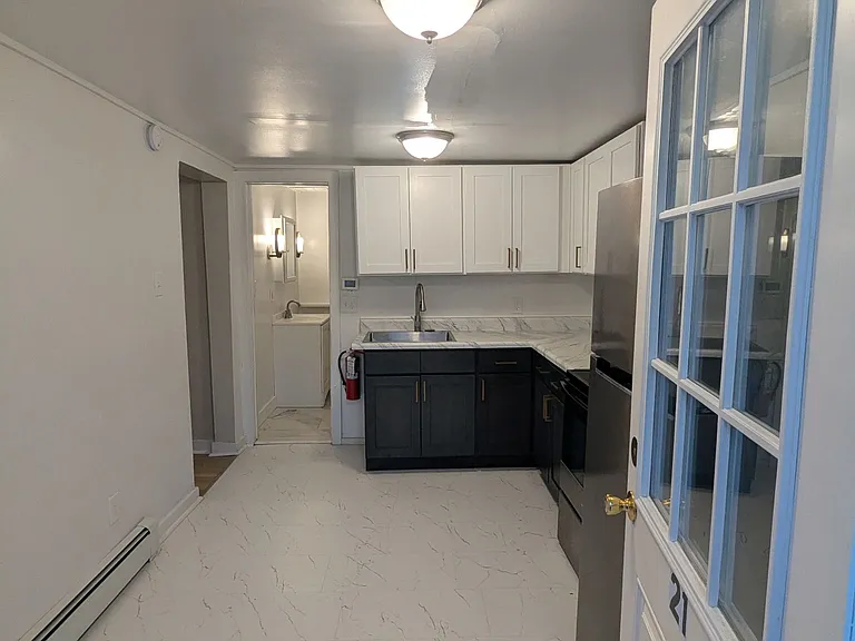 7748 S Main St #21 — Photo 5