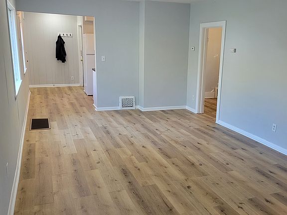 2nd image of 424 Michigan Ave #1