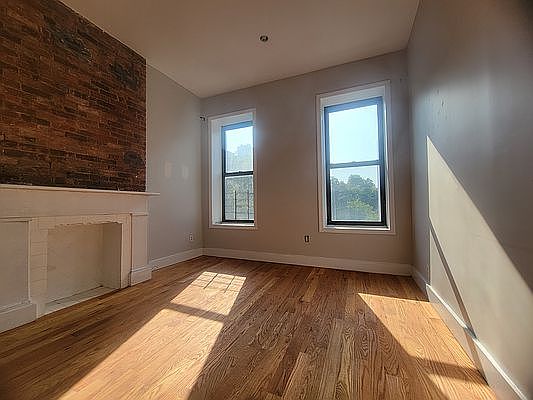 1st image of 1224 Dean St #3