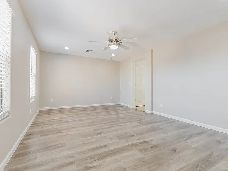 2026 S Swan Dr — Photo 12