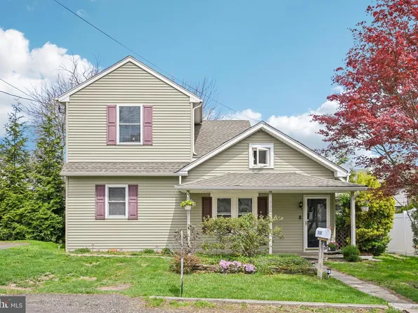 530 Avenue E, Feasterville Trevose, PA 19053