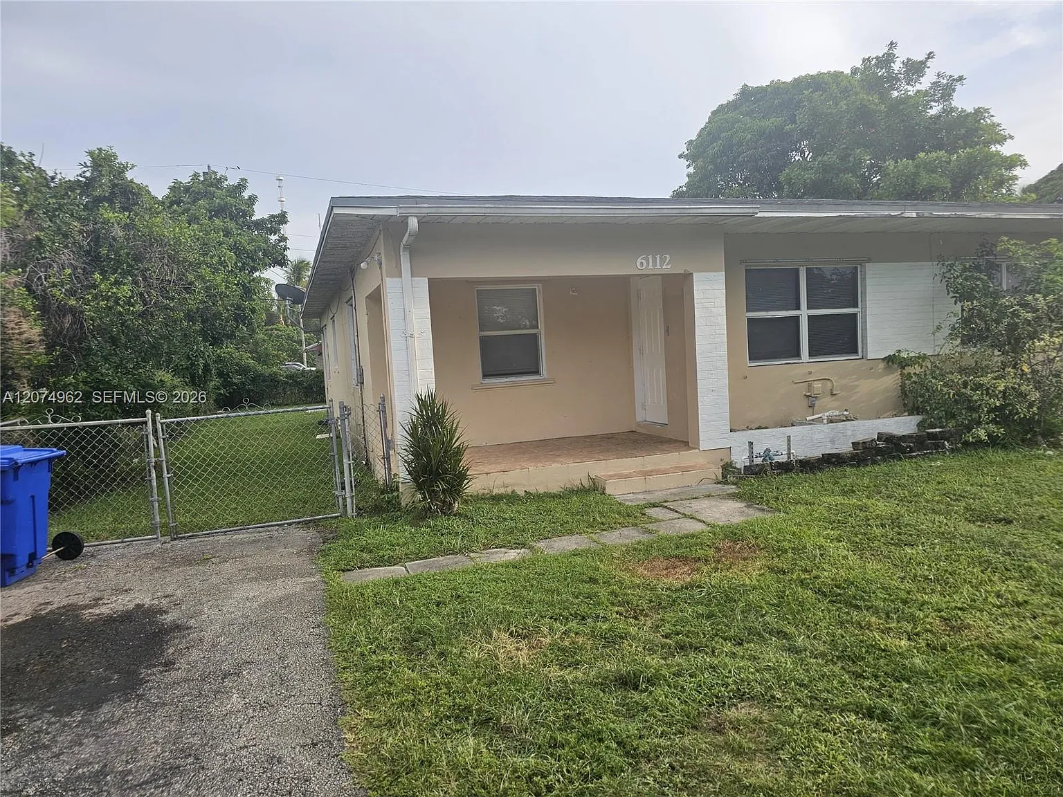 Coral Heights — Photo 1
