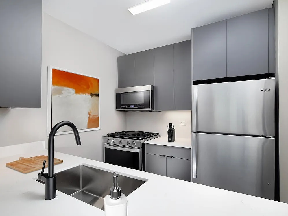 Avalon Midtown West — Photo 2