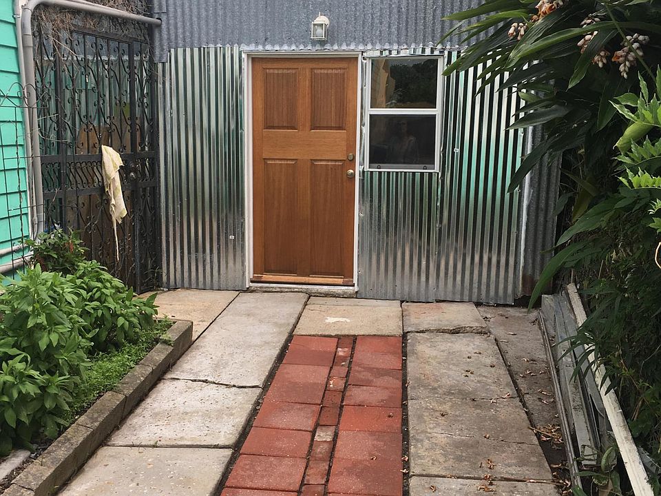 1st image of 3128 Derby Pl