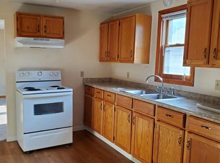217 W Ellis St FLOOR 2, East Syracuse, NY 13057