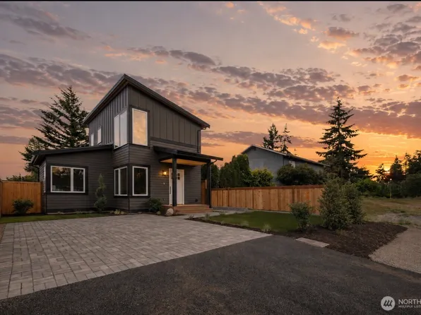 15701 117th Avenue SE, Renton, WA 98058