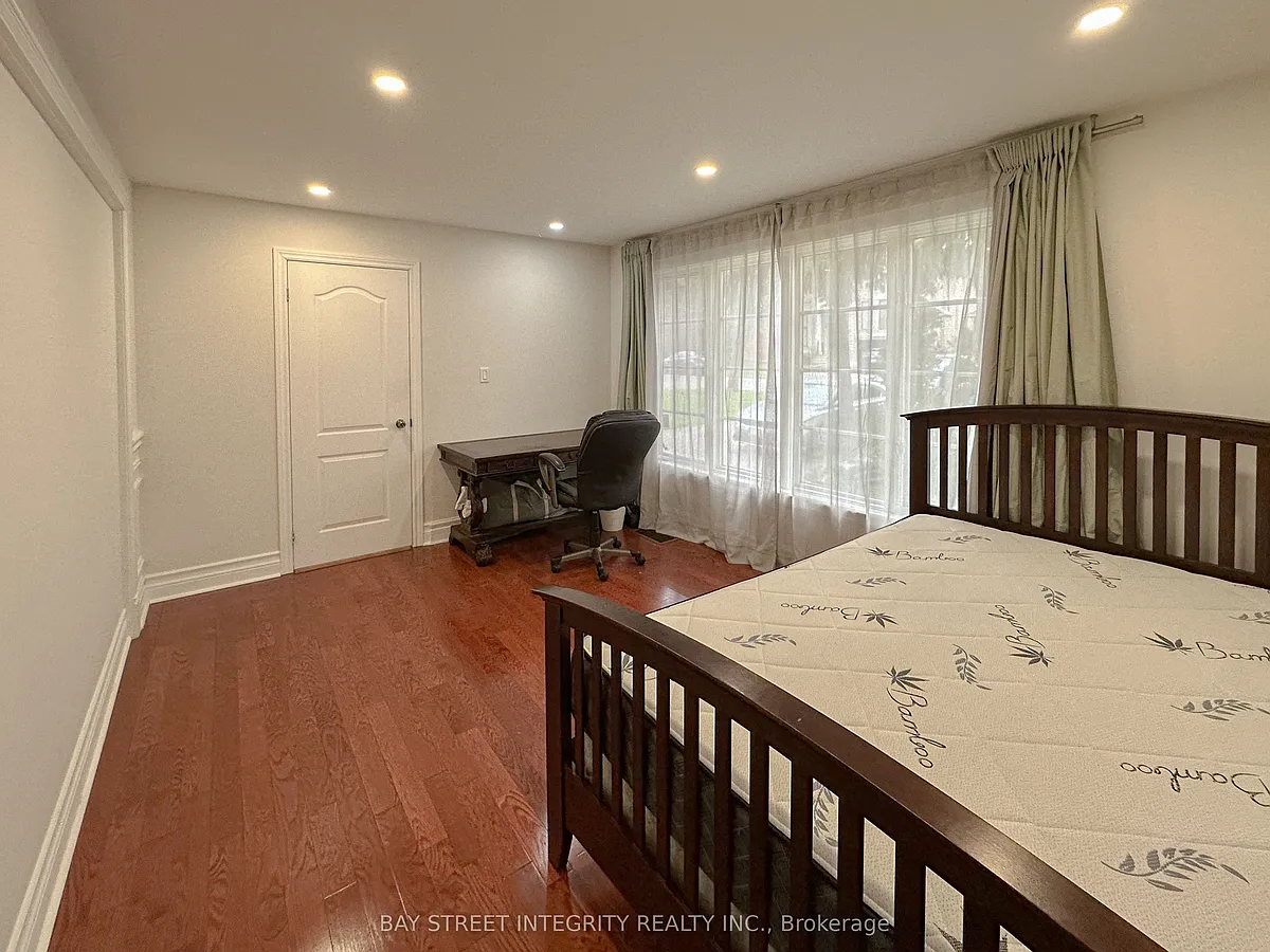Building Photo - 275 Estelle Ave #A