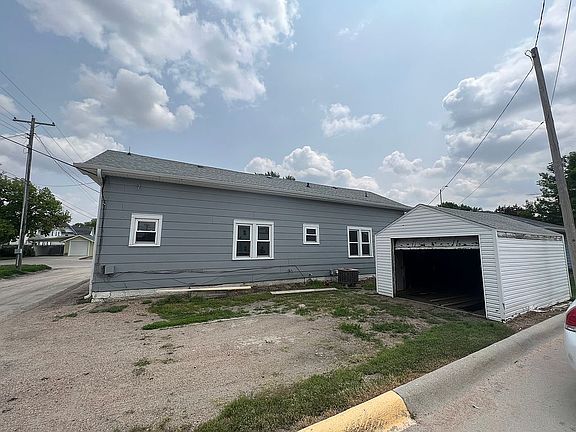 2nd image of 2510 7th Ave