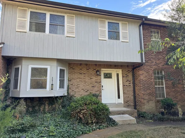 351 Huntington Ridge Dr, Nashville, TN 37211