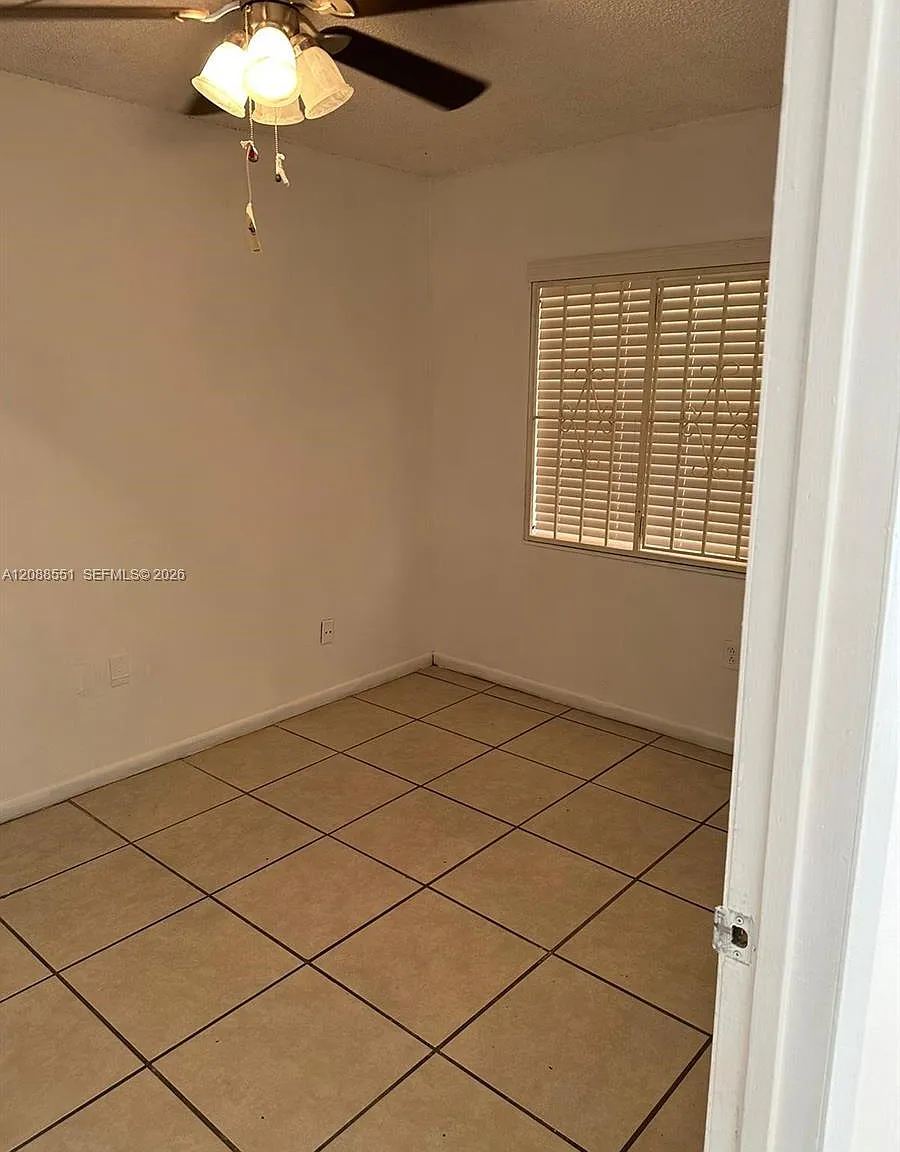 Horizons West Condo #2 — Photo 2