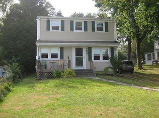 65 Barker Ave, Warren, RI 02885