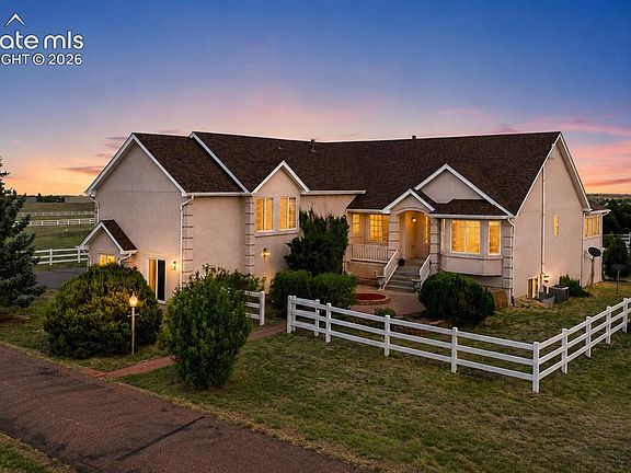 2nd image of 9395 Doe Creek Ct