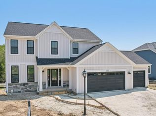 N174W20608 Laurel Springs CIRCLE, Jackson, WI 53037