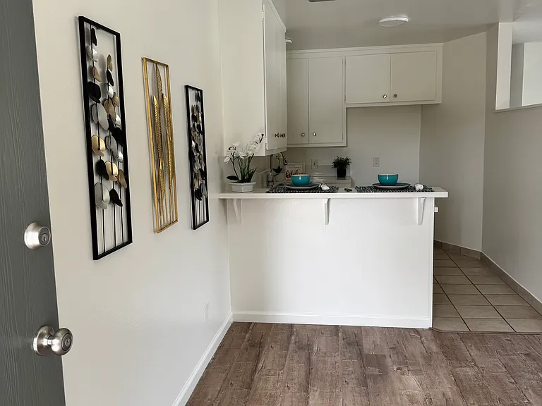 22608 Ocean Ave #15 — Photo 6