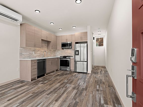 3rd image of 8513A 13th Ave NW