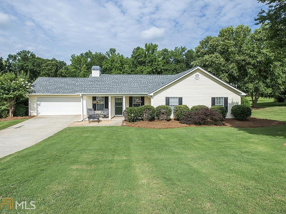 1st image of 370 Cattlemans Cir