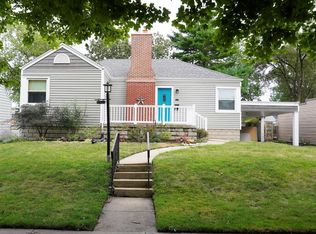 8321 Kraay Ave, Munster, IN 46321