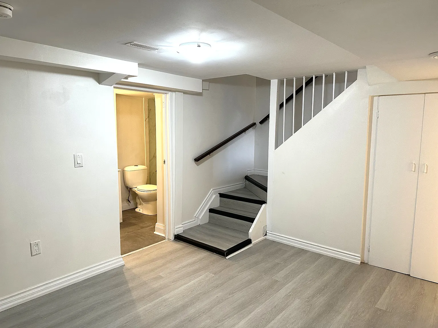 3 bed, 1.5 bath, 1300 sqft, $2,300 — Photo 4