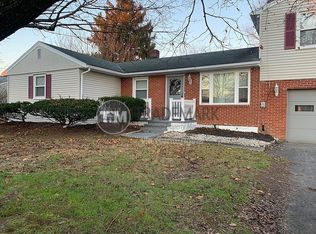 191 Eastbrook Rd #A, Smoketown, PA 17576