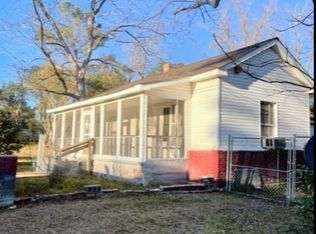 2 Jericho St, Manning, SC 29102