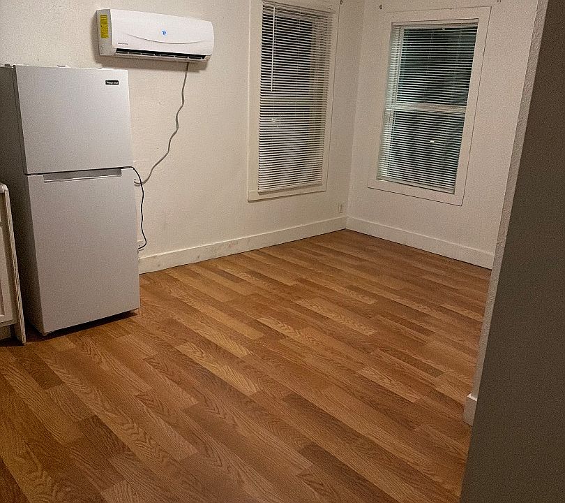 Unit Photo