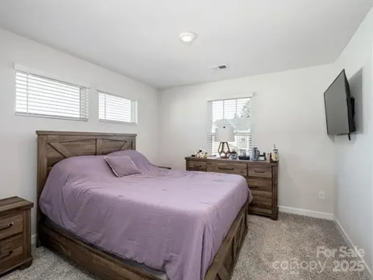 571 Palmarosa St #130 — Photo 5