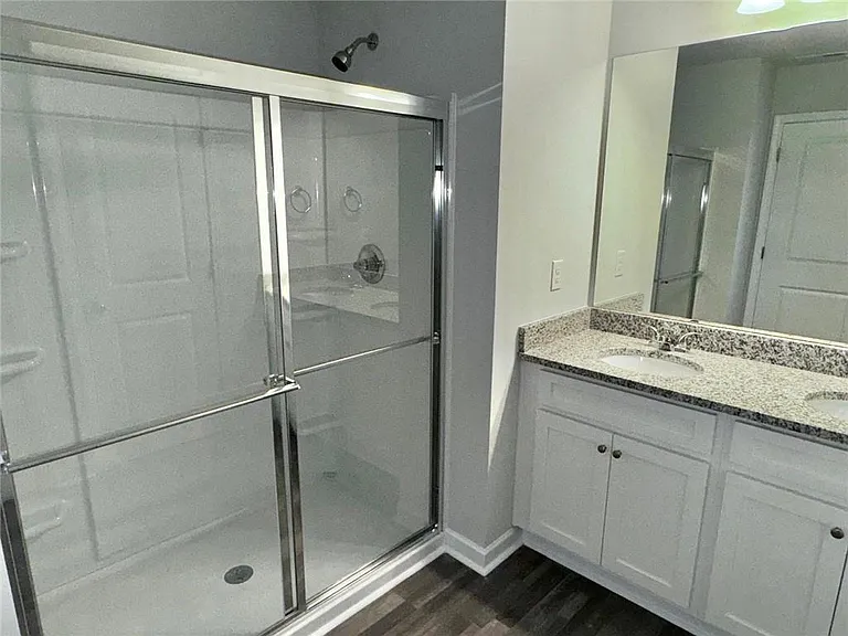 2618 Swan Lake Dr — Photo 11