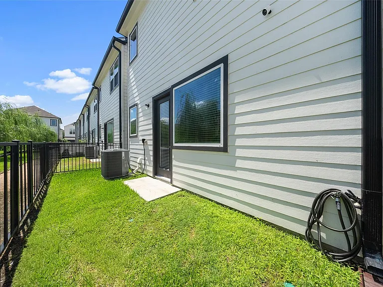 2309 Silva Park Ln — Photo 22