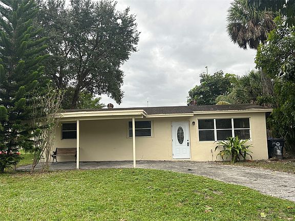 4th image of 5880 NW 41st Terrace
