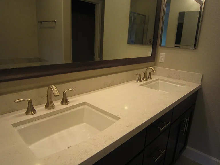 492 Calabria Pl — Photo 6