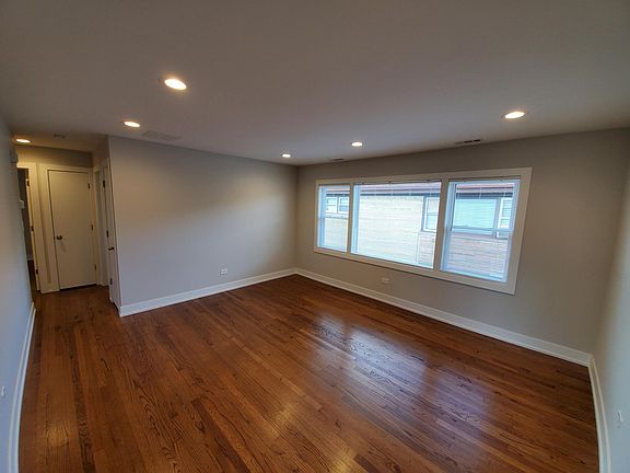 2nd image of 2070 N 17th Ave #2W