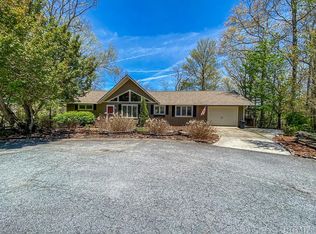 81 McClure Ln, Dillard, GA 30537