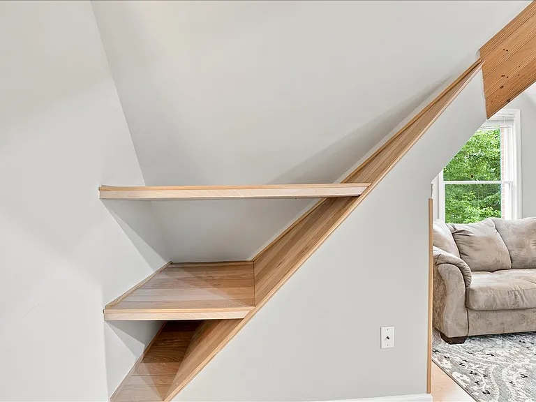 111 Launchris Dr — Photo 47