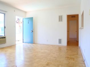 1207 N Flores St #18, West Hollywood, CA 90069