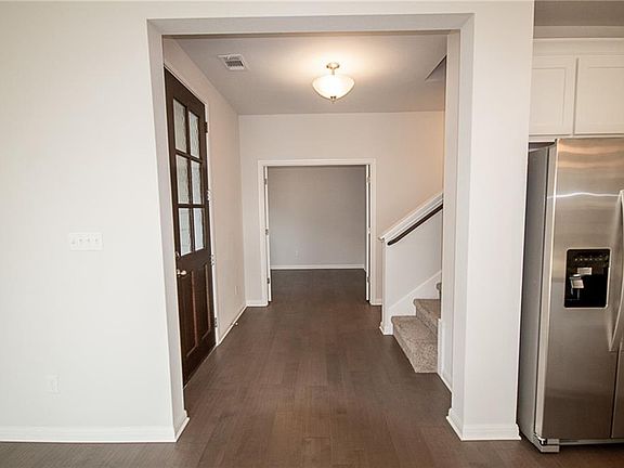 4th image of 129 Winding Hollow Dr