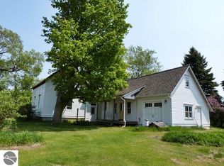 12636 Erdman Rd, Bear Lake, MI 49614